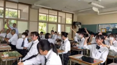 長岡夫妻　生徒挙手
