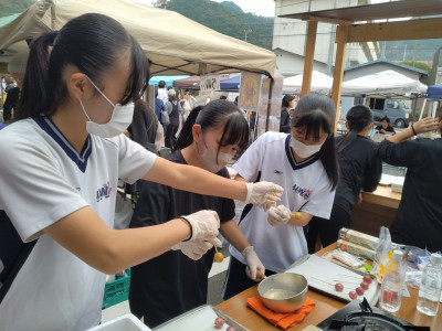 調理中